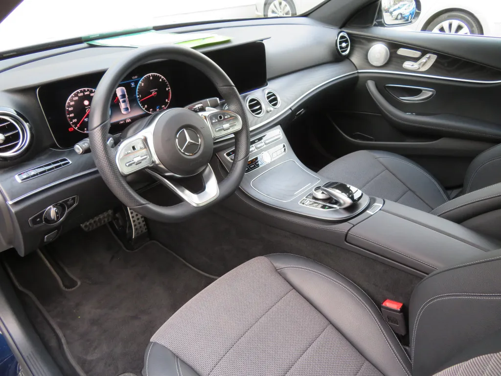 Mercedes-benz E 350 D AVANTGARDE AMG*COMAND*WIDESCREEN*DISTR. Image 5