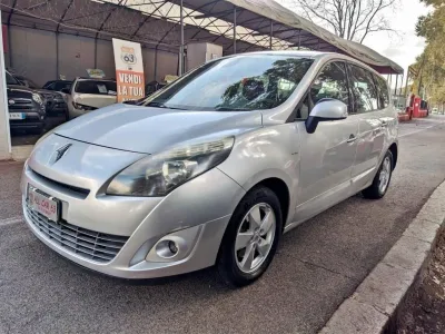 RENAULT Scénic 1.9 dCi 130 CV Dynamique