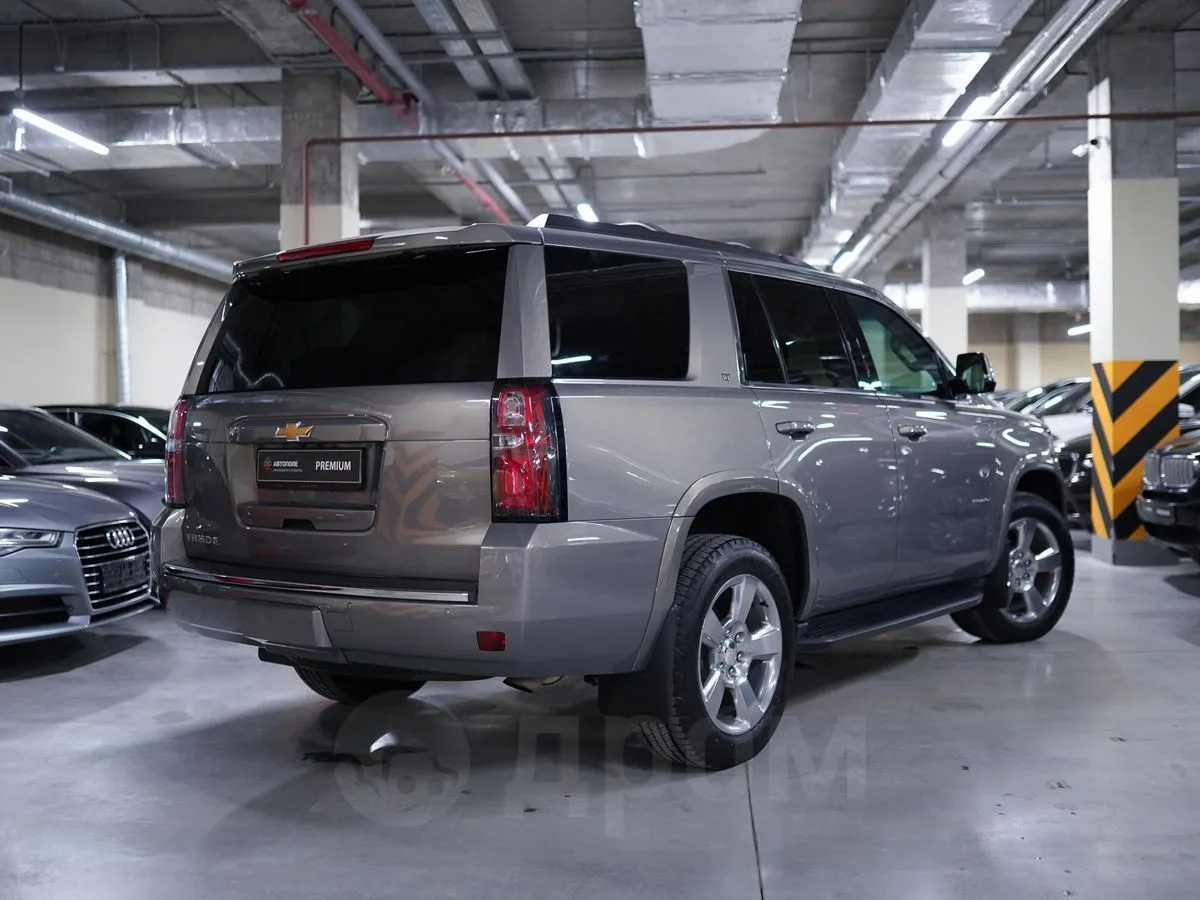 Chevrolet Tahoe Image 8